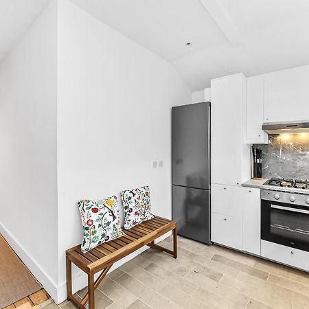 Groves 4 Bedroom, Shepherds Bush Londra Dış mekan fotoğraf