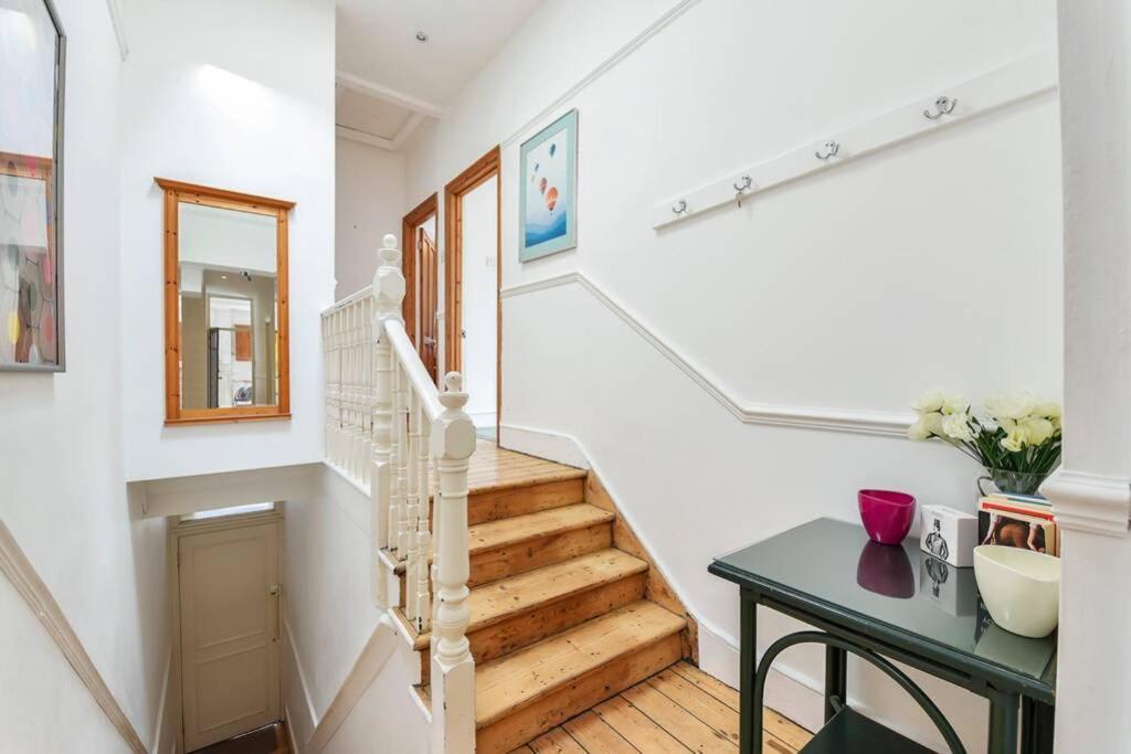 Groves 4 Bedroom, Shepherds Bush Londra Dış mekan fotoğraf