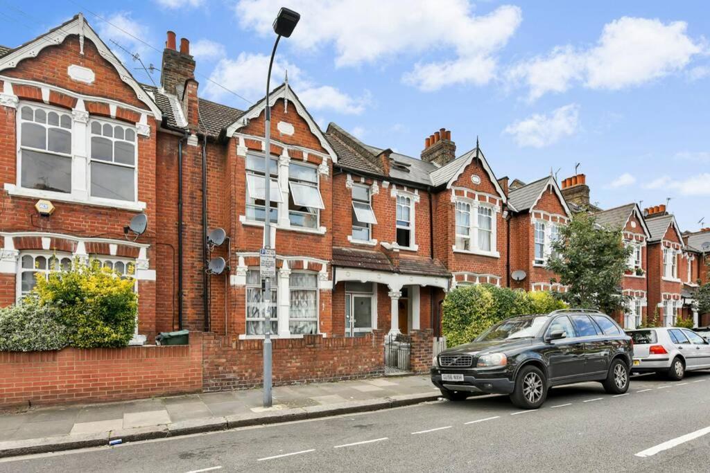 Groves 4 Bedroom, Shepherds Bush Londra Dış mekan fotoğraf