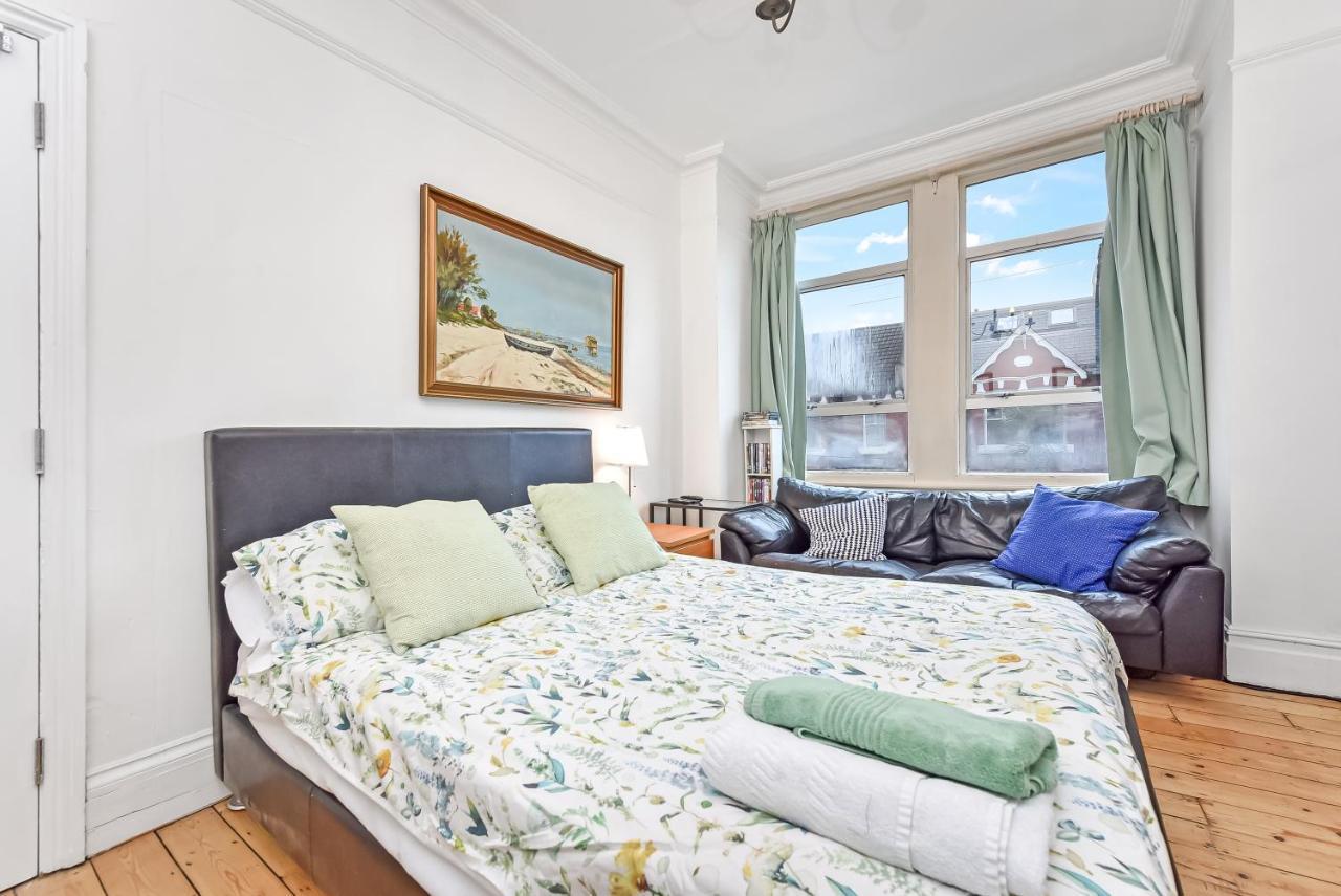 Groves 4 Bedroom, Shepherds Bush Londra Dış mekan fotoğraf