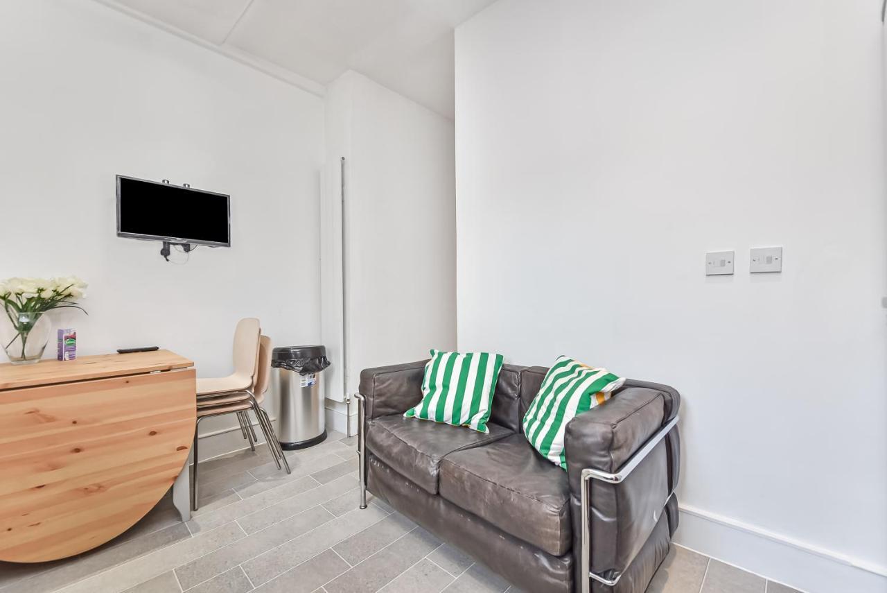 Groves 4 Bedroom, Shepherds Bush Londra Dış mekan fotoğraf