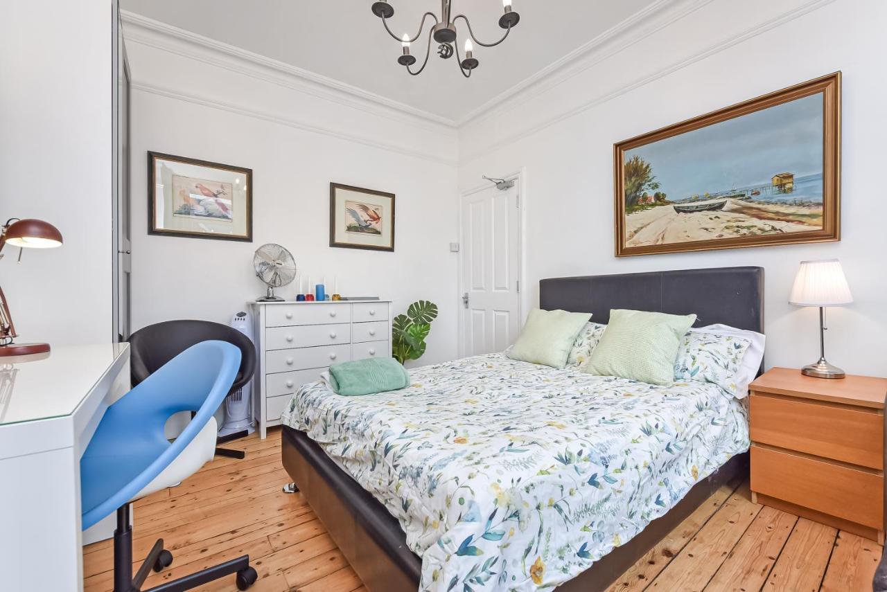Groves 4 Bedroom, Shepherds Bush Londra Dış mekan fotoğraf