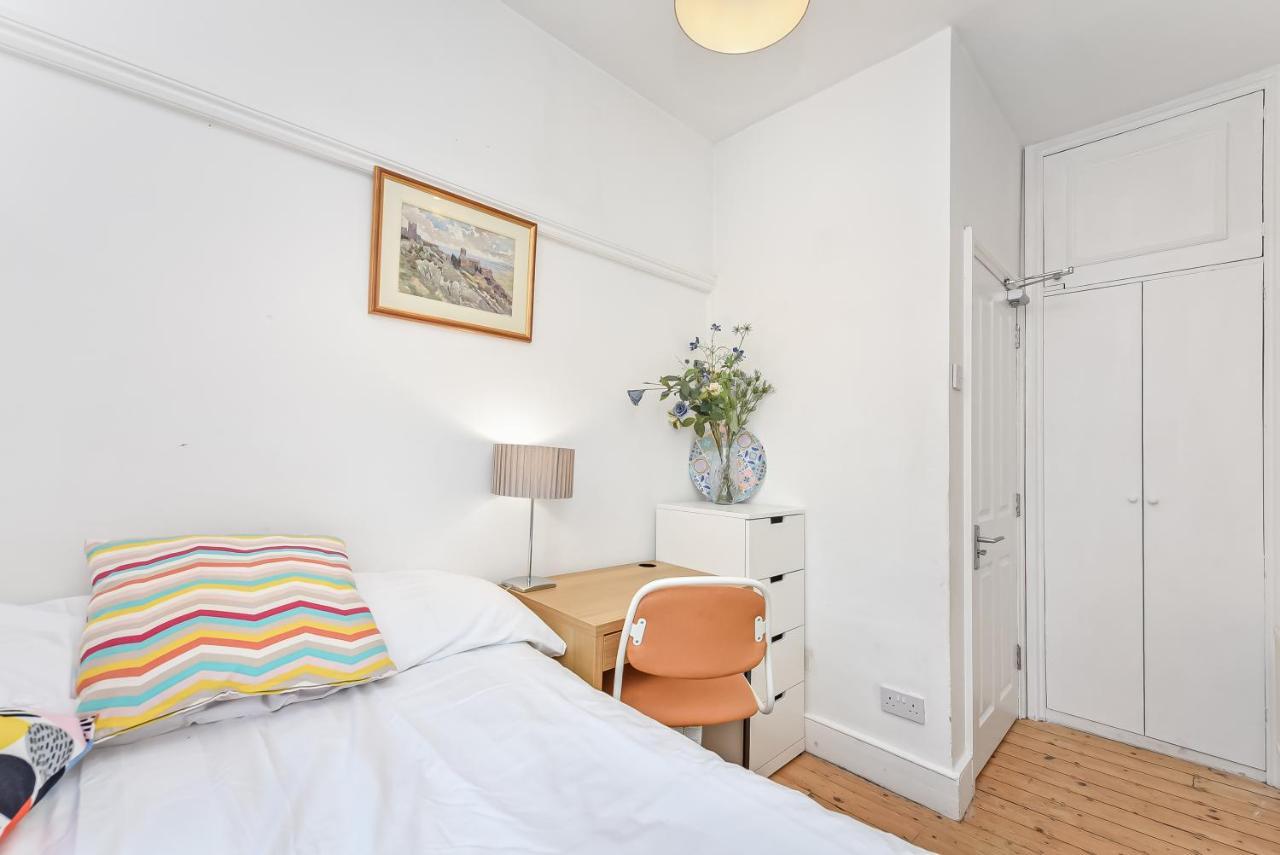 Groves 4 Bedroom, Shepherds Bush Londra Dış mekan fotoğraf